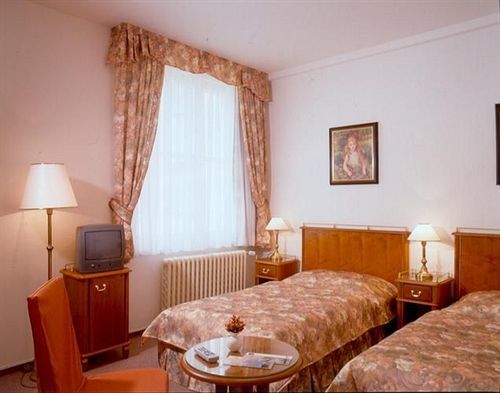 Hotell Melantrich 3*